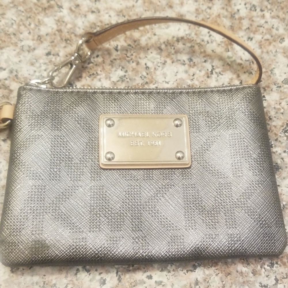 Michael Kors Wristlet